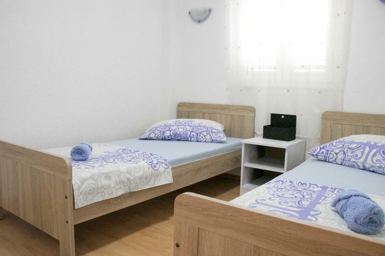 Apartment Lorena Sevid Exteriér fotografie